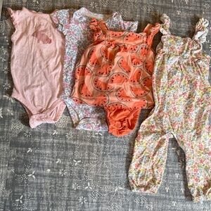 Adorable Baby Girl Clothing Set size 9-12M